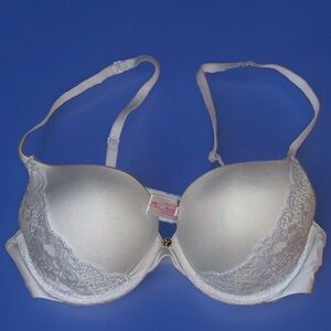 Essential Bodywear 36B Peyton Push Up Plunge Convertible Bra